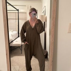 Natural life baggy jumpsuit olive green
